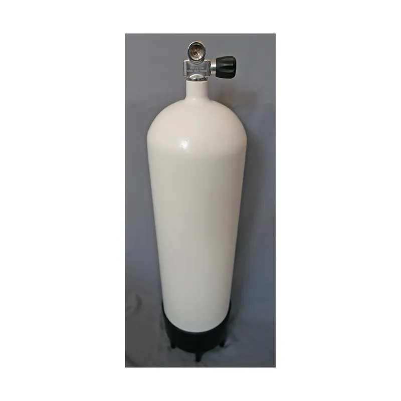 Diving bottle 18 liters 232bar complete with valve and stand 204mm white Aktuell