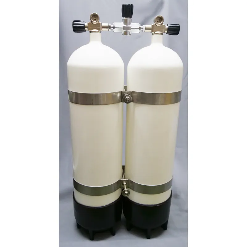 Double pack 20 liters 232bar compressed air with lockable bridge 215mm Knallerangebot