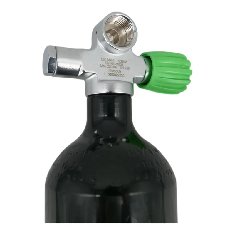 Diving bottle 2 litre 232bar complete with valve Bottle neck thread M25x2 black Manifold valve Nitrox M26x2 LA-Right Begrenztes Angebot