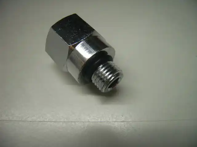 Ausverkauf Adapter 3/8" M auf 1/2" F