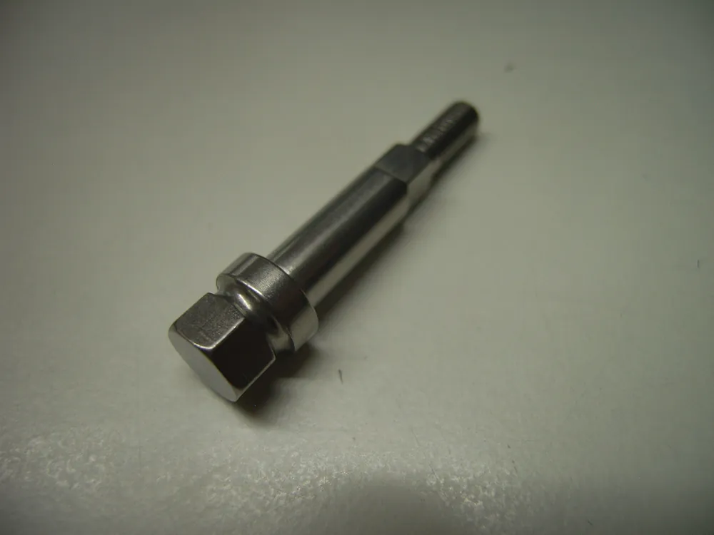 Nautec Oberspindel mit Sechskant Neu