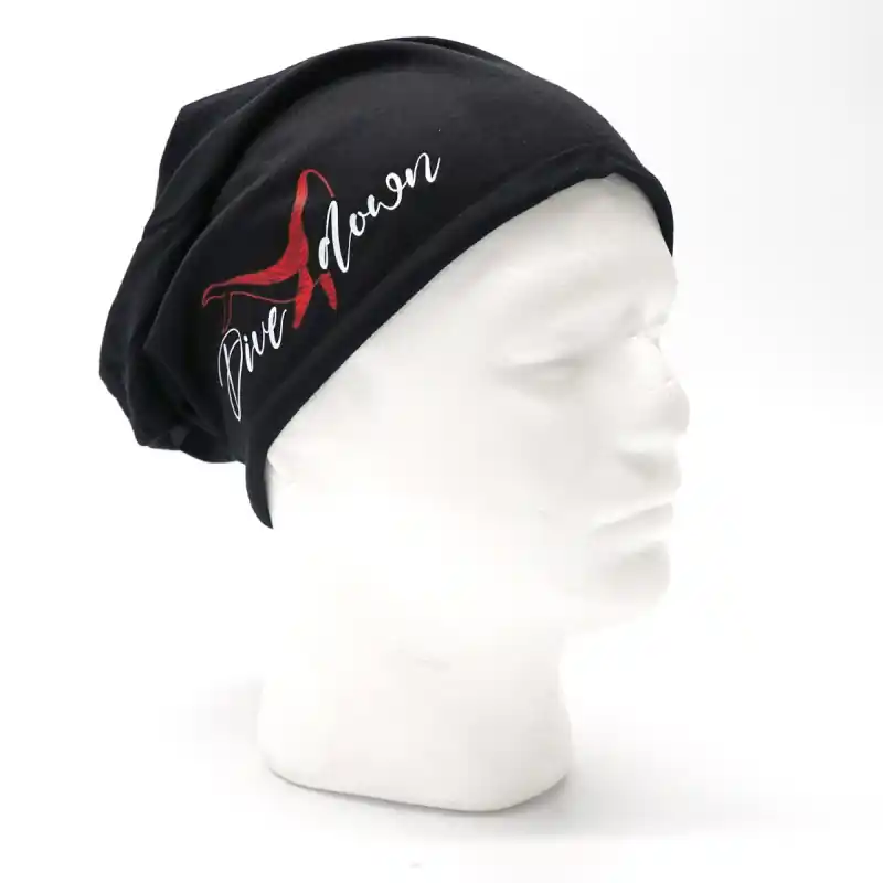 Markenware Beanie Whale Dive down black red